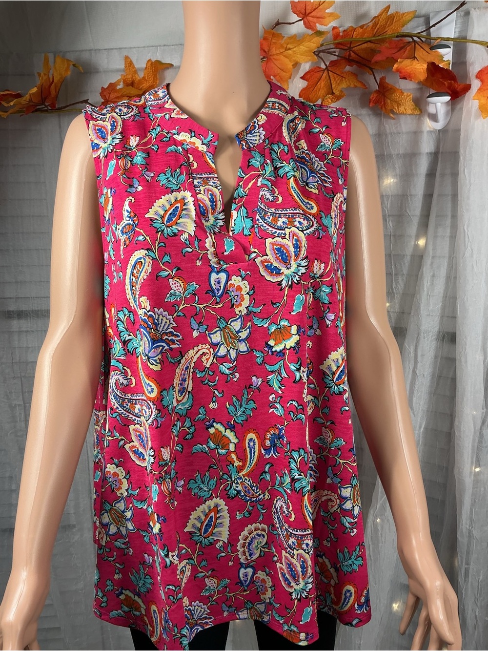 Dear Scarlett Sleeveless Lizzy